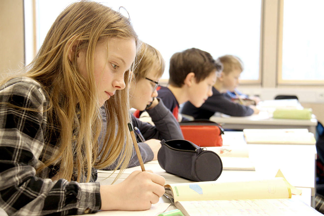 Foto: Heidi M. Skjebstad Elever arbeider i klasserom. (Foto: Heidi M. Skjebstad)
